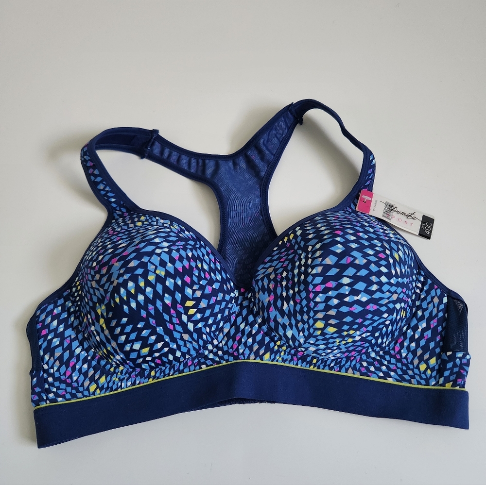 NWT Women's Lightly lined Sports Bra Size 40c
